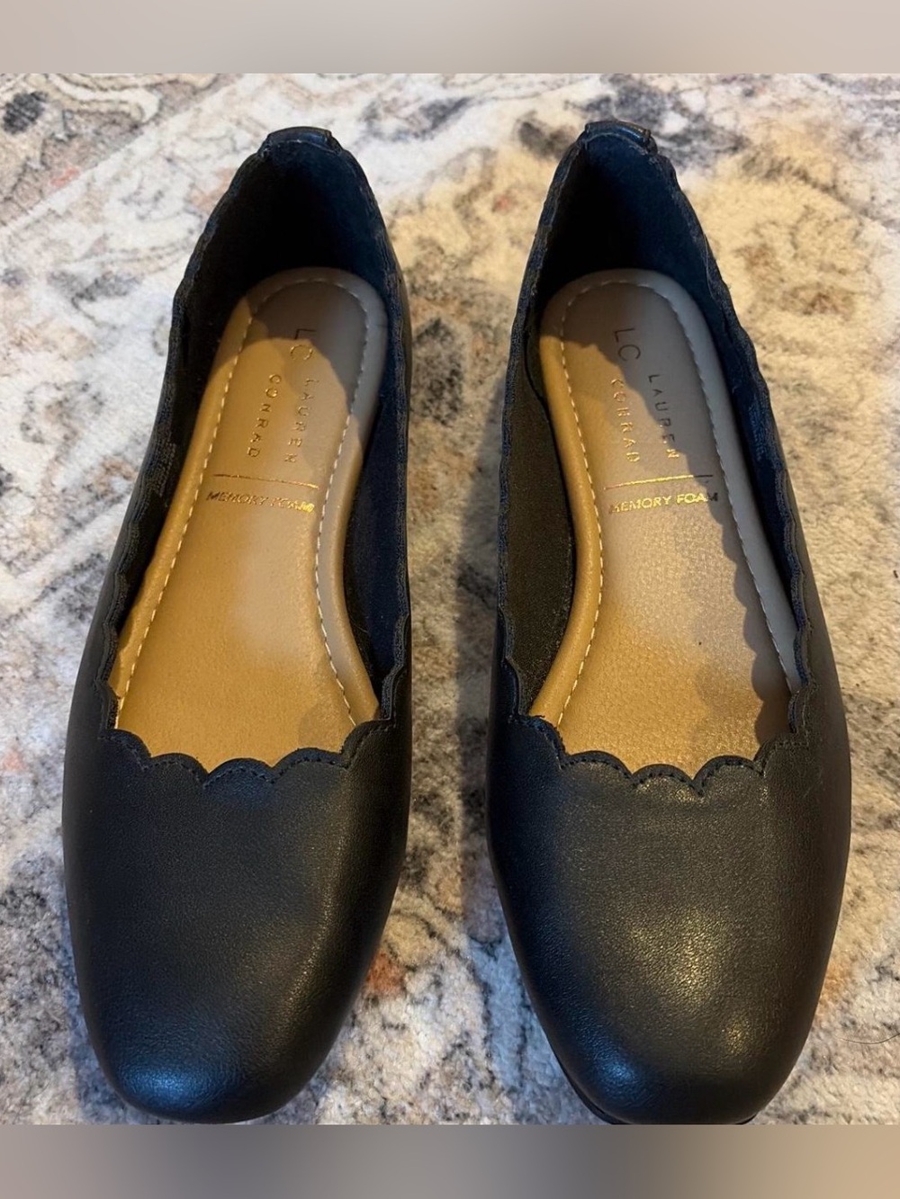 LC Lauren Conrad Black Scalloped Edge Ballet Flats